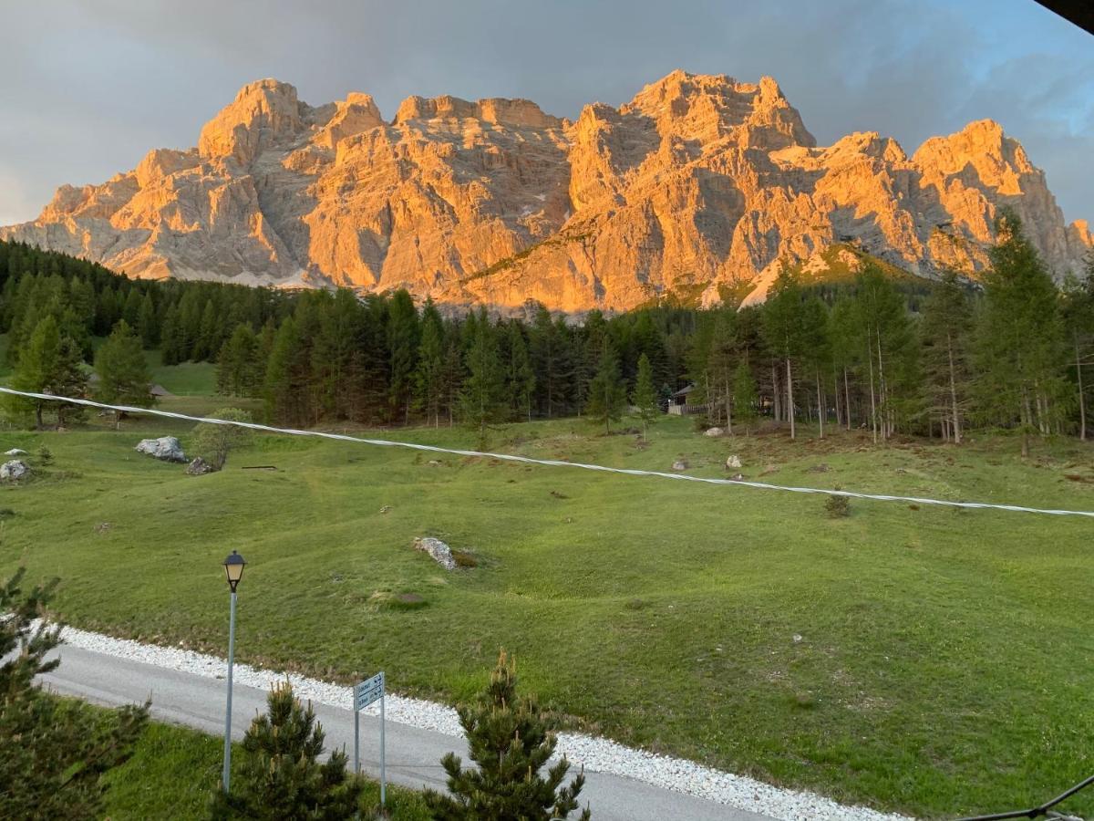 Garni Baita San Cassiano  Exteriör bild