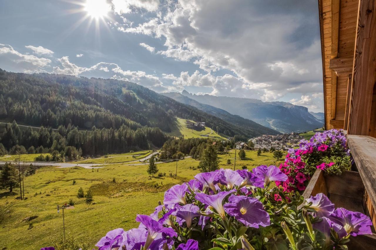 Garni Baita San Cassiano  Exteriör bild