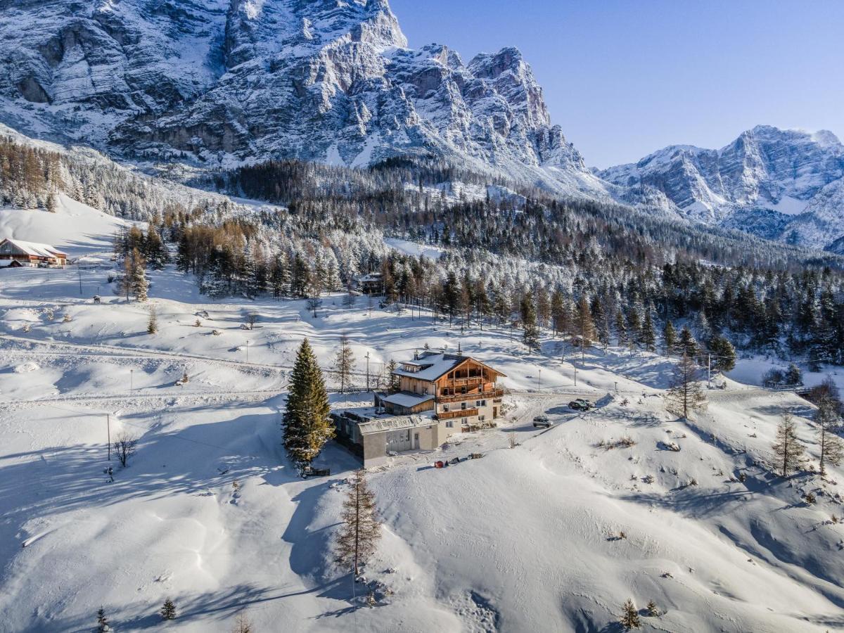 Garni Baita San Cassiano  Exteriör bild